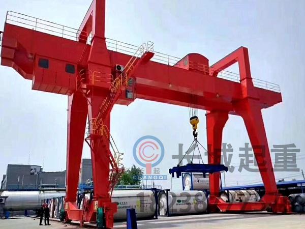 龙门吊拆卸过程中保证结构稳定性的方法